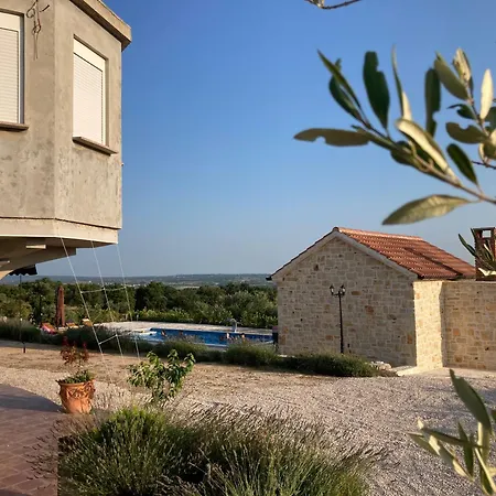 Doci Ζαντάρ