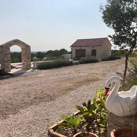 Doci Villa *