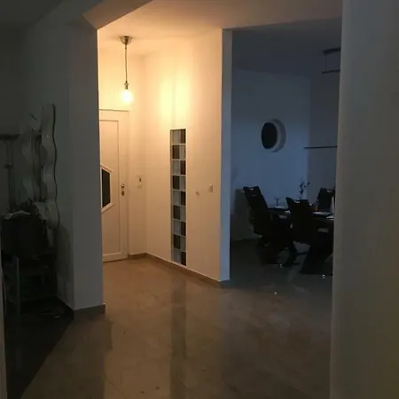 Villa Doci *